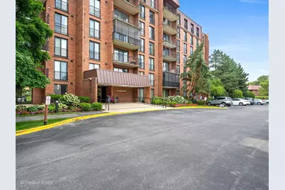 111 Acacia Drive #315, Indian Head Park, IL 60525 - Photo 1