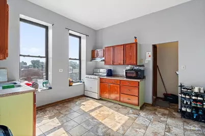 535 W 31st Street, Chicago, IL 60616 - Photo 18