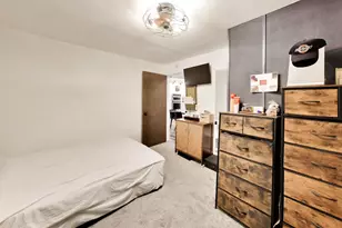 1737 W 35th St, Chicago, IL 60609 - Photo 10