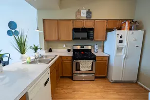 4489 W Brownstone Way, Waukegan, IL 60085 - Photo 6