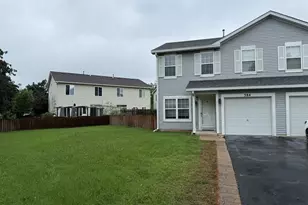 384 Reston Cir, Romeoville, IL 60446 - Photo 2
