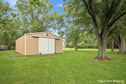 2211 Lamb Road, Woodstock, IL 60098 - Photo 4