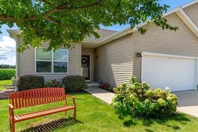 364 Ator Drive #B, Lasalle, IL 61301 - Photo 2