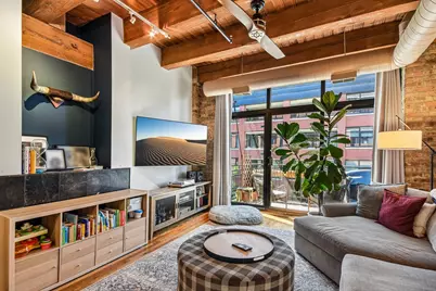 520 W Huron Street #414, Chicago, IL 60654 - Photo 4