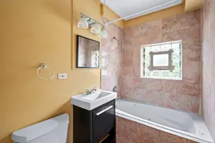 1303 E 71st Pl, Chicago, IL 60619 - Photo 4