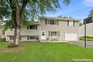 1106 Quincy Ave, Johnsburg, IL 60051 - Photo 1