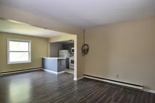 214 S Bloomington St, Streator, IL 61364 - Photo 4