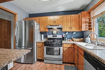 136 Augusta Road, Oswego, IL 60543 - Photo 8
