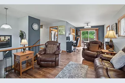136 Augusta Road, Oswego, IL 60543 - Photo 4