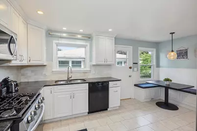 7624 Kilbourn Avenue, Skokie, IL 60076 - Photo 8