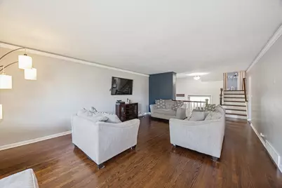 7624 Kilbourn Avenue, Skokie, IL 60076 - Photo 4