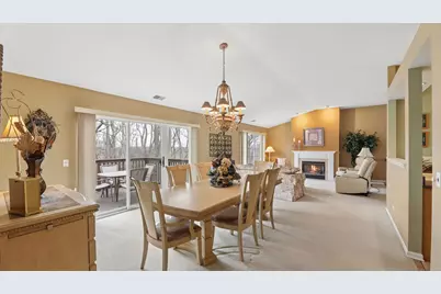 628 King Court #628, East Dundee, IL 60118 - Photo 12