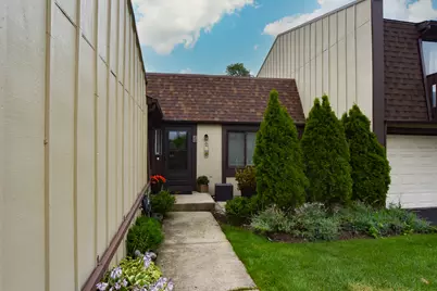 8 Westwood Drive, Indian Head Park, IL 60525 - Photo 2