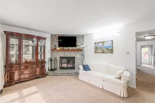 2110 Stanley Ct, Schaumburg, IL 60194 - Photo 4