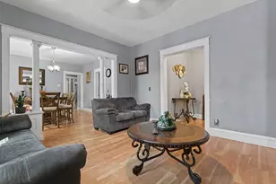 211 Casseday Ave, Joliet, IL 60432 - Photo 6