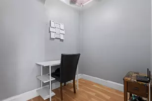 211 Casseday Ave, Joliet, IL 60432 - Photo 12
