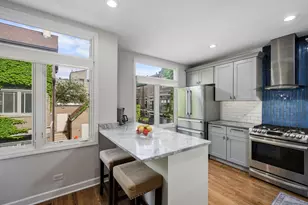 2731 N Janssen Ave, Chicago, IL 60614 - Photo 14