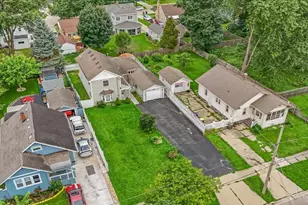 122 S Edison Ave, Elgin, IL 60123 - Photo 42