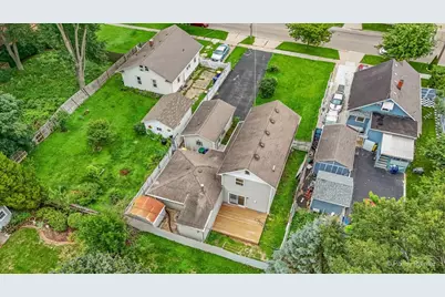 122 S Edison Avenue, Elgin, IL 60123 - Photo 34