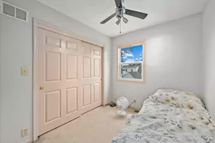 122 S Edison Ave, Elgin, IL 60123 - Photo 16
