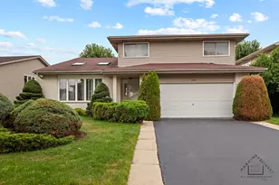 2141 W Cimarron Way, Addison, IL 60101 - Photo 1