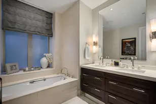 118 E Erie St, Chicago, IL 60611 - Photo 14