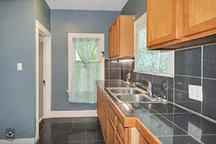 850 E Bourbonnais St, Kankakee, IL 60901 - Photo 6