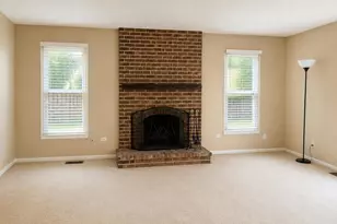 1550 Jasper Dr, Wheaton, IL 60189 - Photo 4