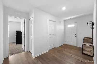 466 Comstock Road, South Elgin, IL 60177 - Photo 8