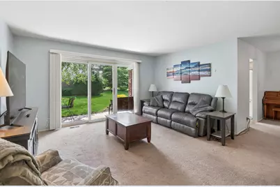 1391 Stratford Drive #1391, Gurnee, IL 60031 - Photo 4