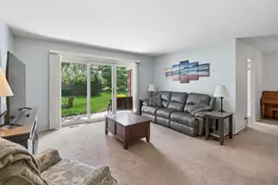 1391 Stratford Dr, Gurnee, IL 60031 - Photo 4