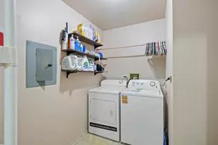 1391 Stratford Dr, Gurnee, IL 60031 - Photo 18