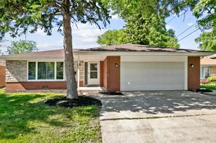 936 E 170th St, South Holland, IL 60473 - Photo 2