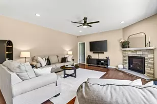 4342 Rudyard Kipling Rd, Elgin, IL 60124 - Photo 14