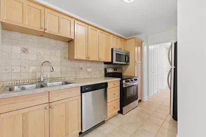 4250 N Marine Drive #531, Chicago, IL 60613 - Photo 8