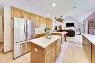 1004 N Harrison St, Algonquin, IL 60102 - Photo 12