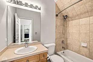 7768 N Sheridan Rd, Chicago, IL 60626 - Photo 20