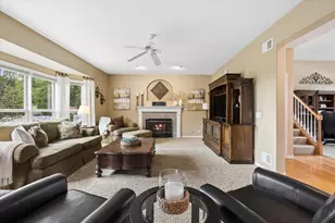 1250 Tunbridge Trail, Algonquin, IL 60102 - Photo 4