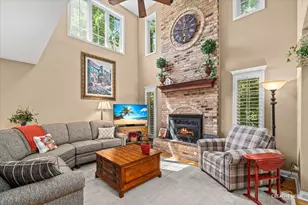 467 Le Provence Cir, Naperville, IL 60540 - Photo 12