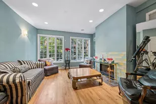 841 W Buckingham Pl, Chicago, IL 60657 - Photo 4