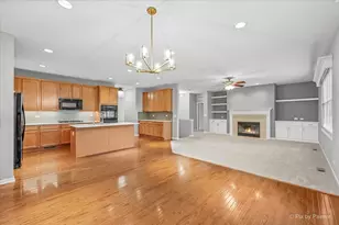 341 Foxford Dr, Cary, IL 60013 - Photo 14