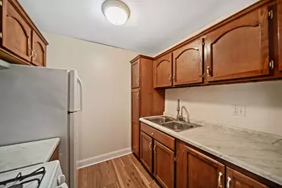 1065 Valley Lane #208, Hoffman Estates, IL 60169 - Photo 8