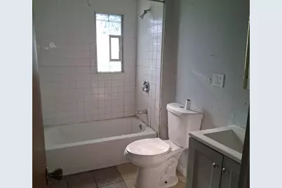 1624 N Poplar Avenue, Round Lake Beach, IL 60073 - Photo 12