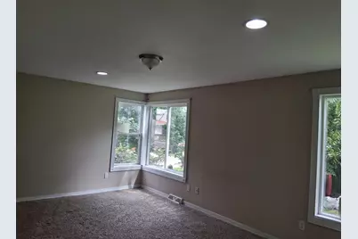 1624 N Poplar Avenue, Round Lake Beach, IL 60073 - Photo 8