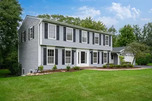 5 Norris Dr, Burr Ridge, IL 60527 - Photo 2