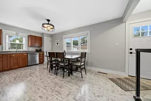 5806 Rob Roy Dr, Oak Forest, IL 60452 - Photo 6