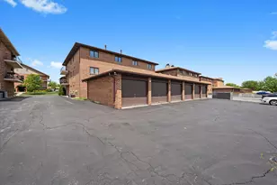 16743 Paxton Ave, Tinley Park, IL 60477 - Photo 12