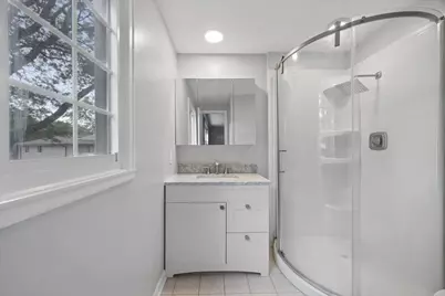606 Bahama Court, Schaumburg, IL 60193 - Photo 8