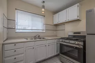 6139 N Seeley Ave, Chicago, IL 60659 - Photo 6
