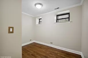 929 W Eastwood Ave, Chicago, IL 60640 - Photo 10